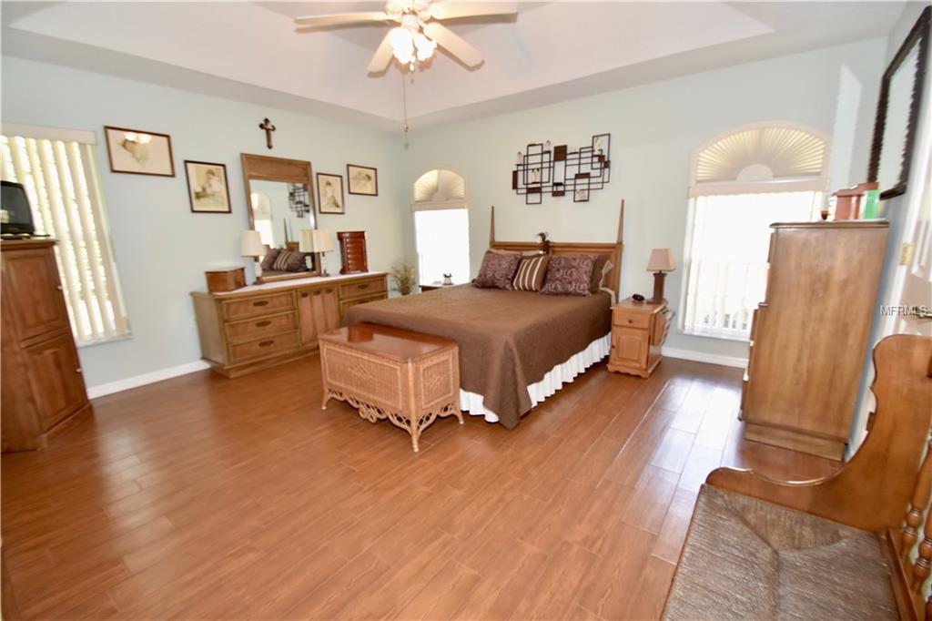 1450 FORT SMITH BOULEVARD, DELTONA, Florida 32725, 4 Bedrooms Bedrooms, 8 Rooms Rooms,2 BathroomsBathrooms,Residential,For sale,FORT SMITH,O5559464