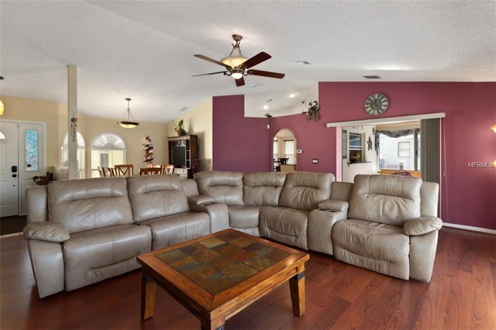 3163 57TH AVENUE CIRCLE E, BRADENTON, Florida 34203, 3 Bedrooms Bedrooms, 3 Rooms Rooms,2 BathroomsBathrooms,Residential,For sale,57TH AVENUE,A4209756