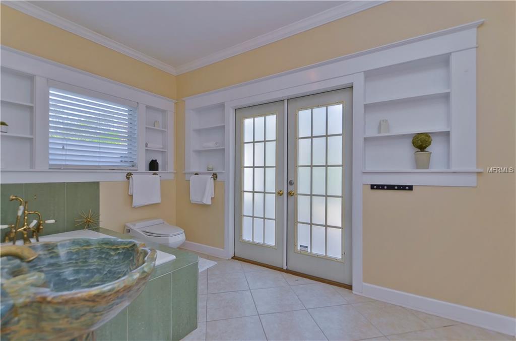 3011 W SAN MIGUEL STREET, TAMPA, Florida 33629, 2 Bedrooms Bedrooms, 3 Rooms Rooms,2 BathroomsBathrooms,Residential,For sale,SAN MIGUEL,T2928186