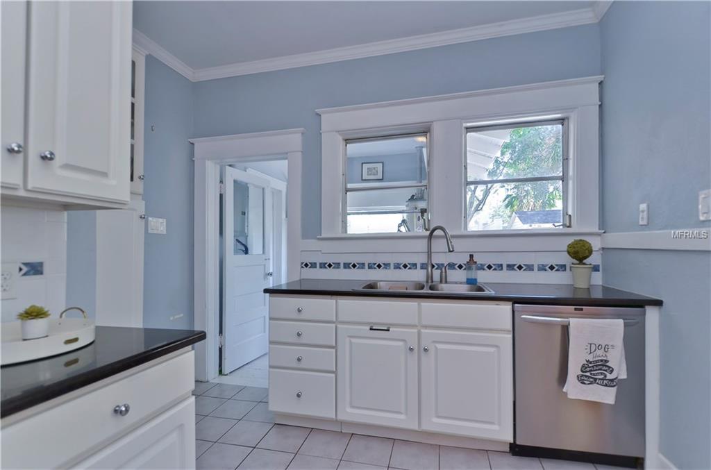 3011 W SAN MIGUEL STREET, TAMPA, Florida 33629, 2 Bedrooms Bedrooms, 3 Rooms Rooms,2 BathroomsBathrooms,Residential,For sale,SAN MIGUEL,T2928186