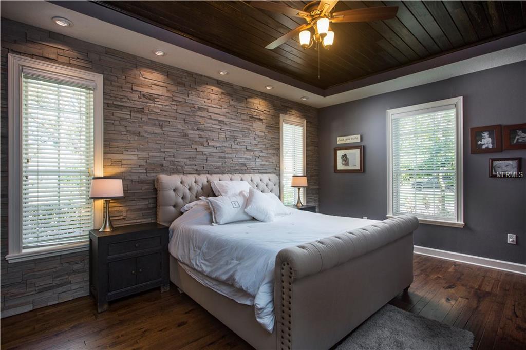 16328 EMERALD COVE DRIVE, LUTZ, Florida 33549, 5 Bedrooms Bedrooms, 11 Rooms Rooms,4 BathroomsBathrooms,Residential,For sale,EMERALD COVE,T2928321