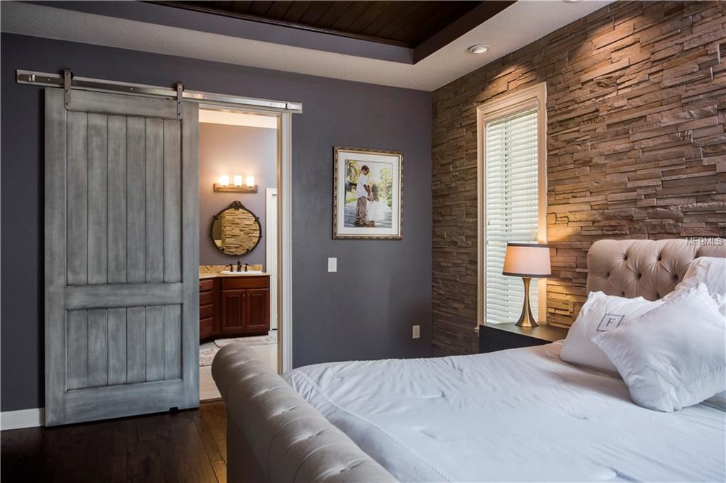 16328 EMERALD COVE DRIVE, LUTZ, Florida 33549, 5 Bedrooms Bedrooms, 11 Rooms Rooms,4 BathroomsBathrooms,Residential,For sale,EMERALD COVE,T2928321