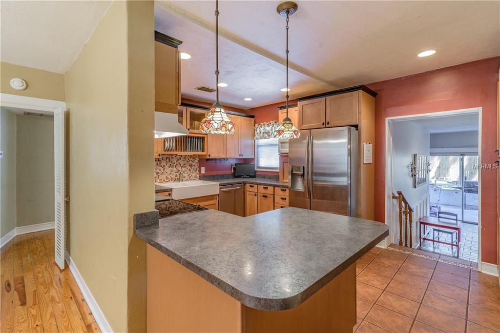 4003 W KENSINGTON AVENUE, TAMPA, Florida 33629, 3 Bedrooms Bedrooms, 6 Rooms Rooms,2 BathroomsBathrooms,Residential,For sale,KENSINGTON,T2898214