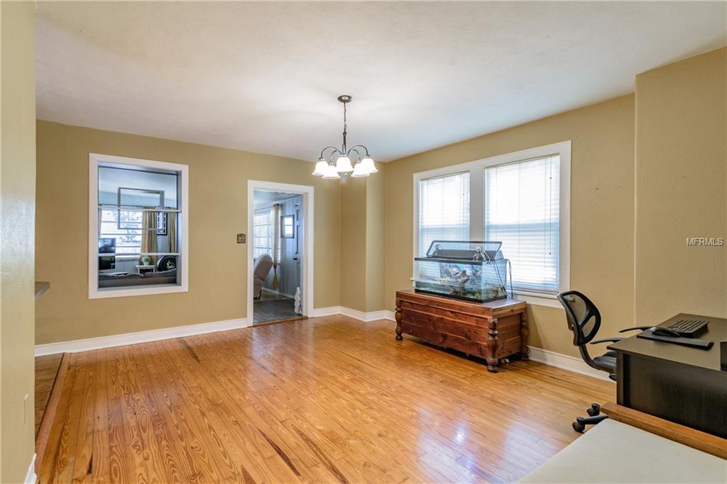 4003 W KENSINGTON AVENUE, TAMPA, Florida 33629, 3 Bedrooms Bedrooms, 6 Rooms Rooms,2 BathroomsBathrooms,Residential,For sale,KENSINGTON,T2898214