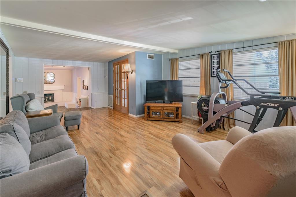 4003 W KENSINGTON AVENUE, TAMPA, Florida 33629, 3 Bedrooms Bedrooms, 6 Rooms Rooms,2 BathroomsBathrooms,Residential,For sale,KENSINGTON,T2898214