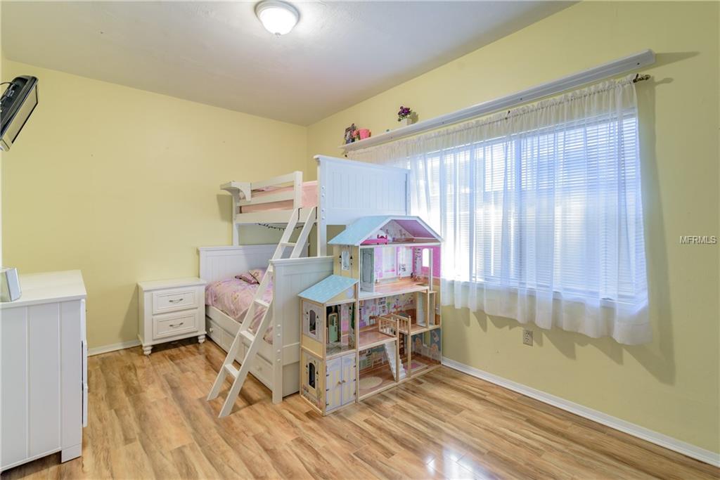 4003 W KENSINGTON AVENUE, TAMPA, Florida 33629, 3 Bedrooms Bedrooms, 6 Rooms Rooms,2 BathroomsBathrooms,Residential,For sale,KENSINGTON,T2898214