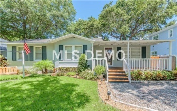 4003 W KENSINGTON AVENUE, TAMPA, Florida 33629, 3 Bedrooms Bedrooms, 6 Rooms Rooms,2 BathroomsBathrooms,Residential,For sale,KENSINGTON,T2898214