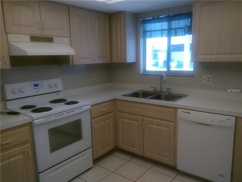 3957 LAKESIDE ROAD, SARASOTA, Florida 34232, 2 Bedrooms Bedrooms, 8 Rooms Rooms,2 BathroomsBathrooms,Residential,For sale,LAKESIDE,A4206638