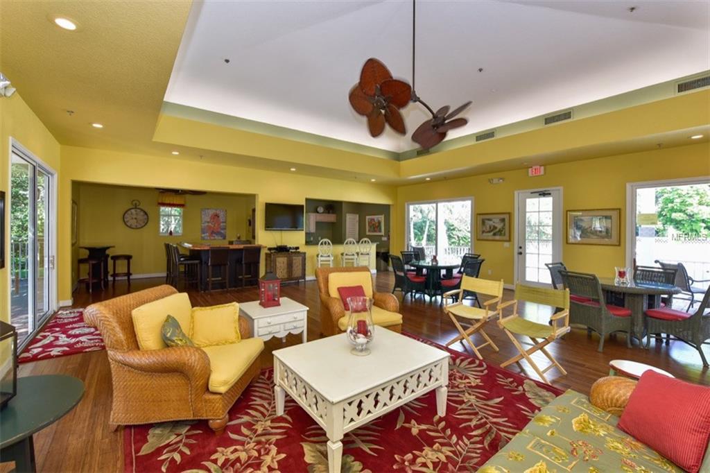 1260 DOLPHIN BAY WAY, SARASOTA, Florida 34242, 2 Bedrooms Bedrooms, 8 Rooms Rooms,2 BathroomsBathrooms,Residential,For sale,DOLPHIN BAY WAY,A4207220