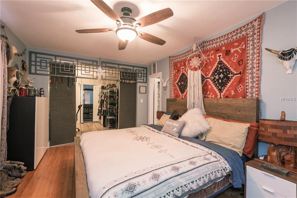 2451 WOODLAWN CIRCLE W, ST PETERSBURG, Florida 33704, 3 Bedrooms Bedrooms, 4 Rooms Rooms,2 BathroomsBathrooms,Residential,For sale,WOODLAWN,U7845705