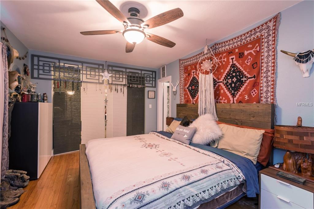 2451 WOODLAWN CIRCLE W, ST PETERSBURG, Florida 33704, 3 Bedrooms Bedrooms, 4 Rooms Rooms,2 BathroomsBathrooms,Residential,For sale,WOODLAWN,U7845705