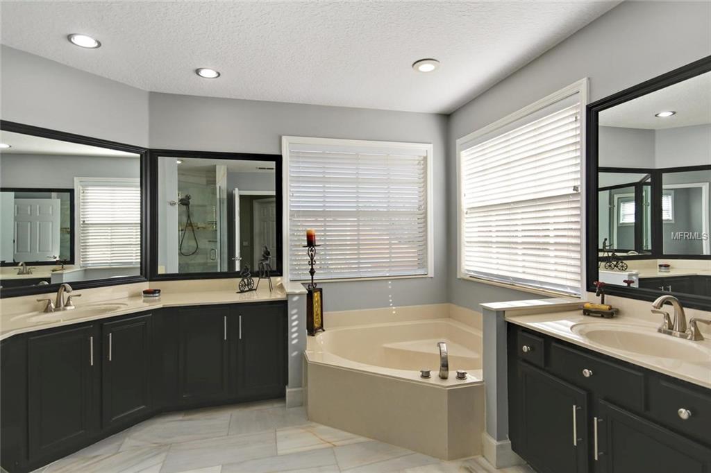 4424 SADDLEWORTH CIRCLE, ORLANDO, Florida 32826, 5 Bedrooms Bedrooms, 9 Rooms Rooms,2 BathroomsBathrooms,Residential,For sale,SADDLEWORTH,O5560511