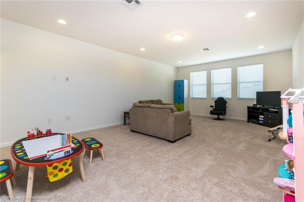 627 STONE OAK DRIVE, SANFORD, Florida 32771, 4 Bedrooms Bedrooms, 8 Rooms Rooms,4 BathroomsBathrooms,Residential,For sale,STONE OAK,O5561157