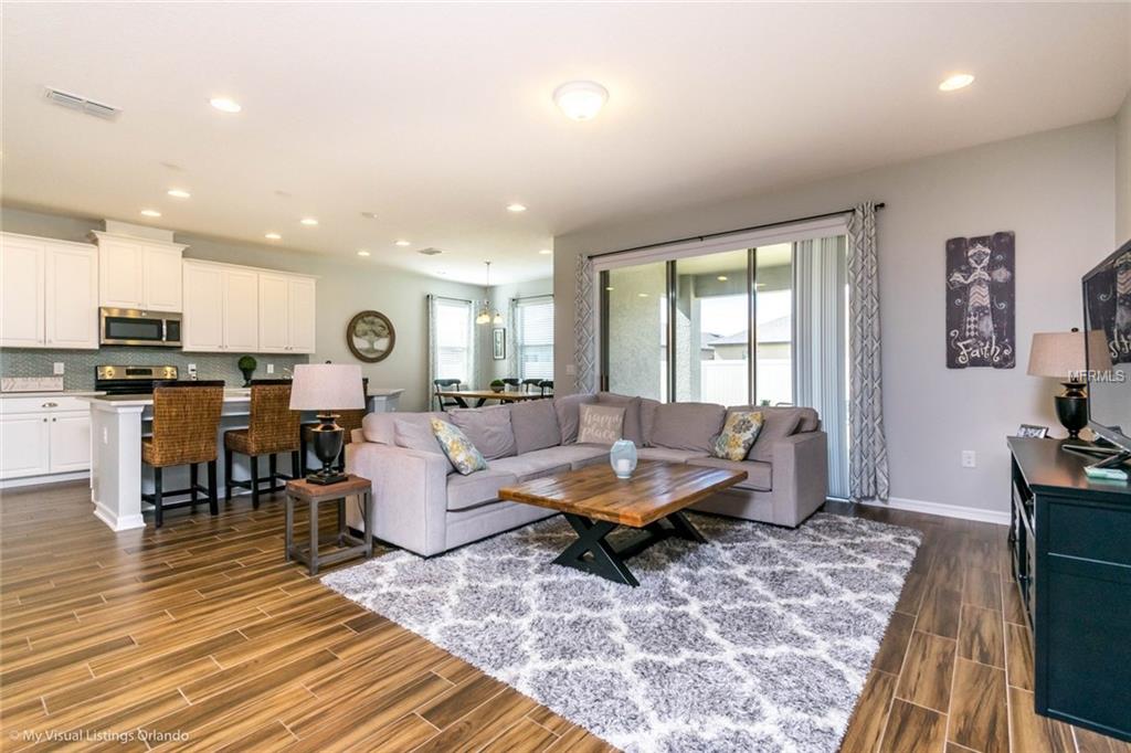 627 STONE OAK DRIVE, SANFORD, Florida 32771, 4 Bedrooms Bedrooms, 8 Rooms Rooms,4 BathroomsBathrooms,Residential,For sale,STONE OAK,O5561157