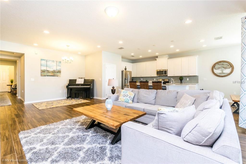 627 STONE OAK DRIVE, SANFORD, Florida 32771, 4 Bedrooms Bedrooms, 8 Rooms Rooms,4 BathroomsBathrooms,Residential,For sale,STONE OAK,O5561157