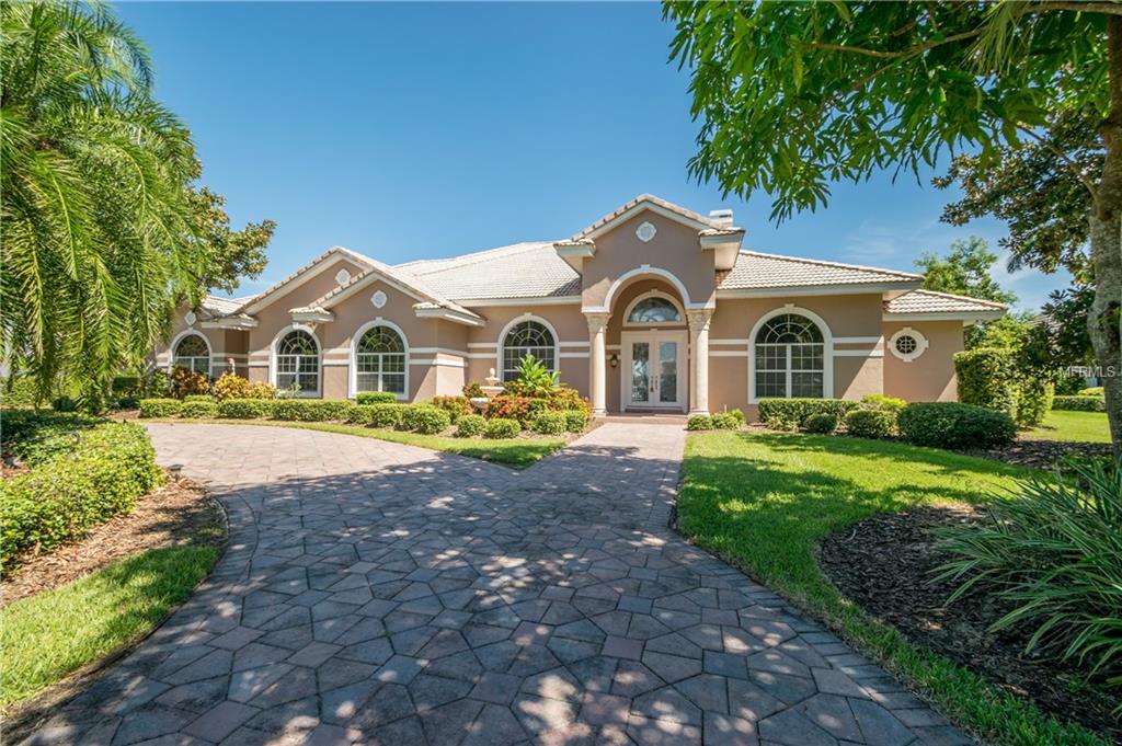 132 WYNDHAM DRIVE, WINTER HAVEN, Florida 33884, 5 Bedrooms Bedrooms, 13 Rooms Rooms,5 BathroomsBathrooms,Residential,For sale,WYNDHAM,P4716841