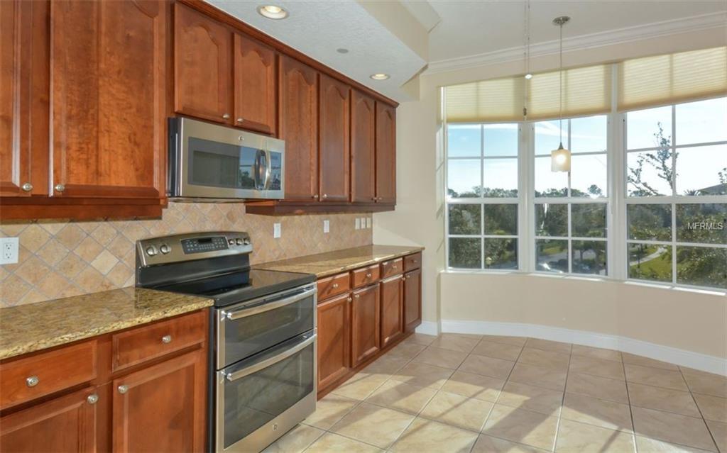 6438 WATERCREST WAY, LAKEWOOD RANCH, Florida 34202, 3 Bedrooms Bedrooms, 6 Rooms Rooms,3 BathroomsBathrooms,Residential,For sale,WATERCREST,A4198746