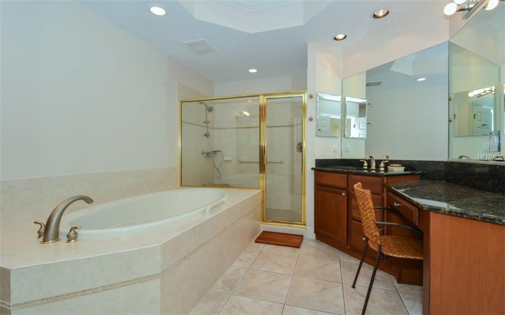 6438 WATERCREST WAY, LAKEWOOD RANCH, Florida 34202, 3 Bedrooms Bedrooms, 6 Rooms Rooms,3 BathroomsBathrooms,Residential,For sale,WATERCREST,A4198746