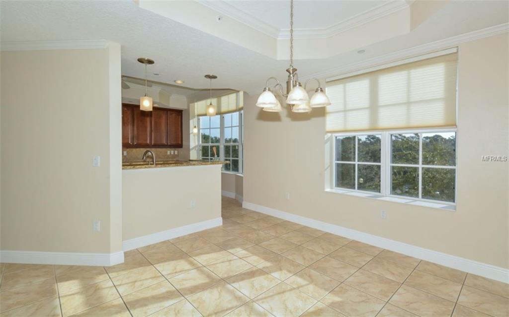 6438 WATERCREST WAY, LAKEWOOD RANCH, Florida 34202, 3 Bedrooms Bedrooms, 6 Rooms Rooms,3 BathroomsBathrooms,Residential,For sale,WATERCREST,A4198746