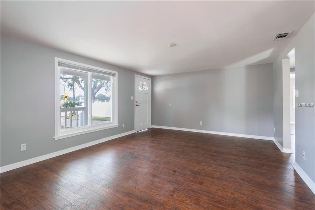 13311 MADISON AVENUE, LARGO, Florida 33773, 3 Bedrooms Bedrooms, 3 Rooms Rooms,1 BathroomBathrooms,Residential,For sale,MADISON,T2918425