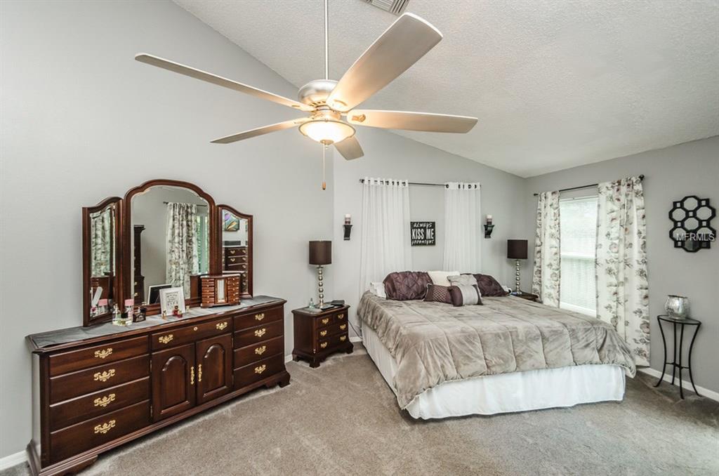 7041 SILVERWOOD DRIVE, NEW PORT RICHEY, Florida 34654, 3 Bedrooms Bedrooms, 3 Rooms Rooms,2 BathroomsBathrooms,Residential,For sale,SILVERWOOD,U7843945