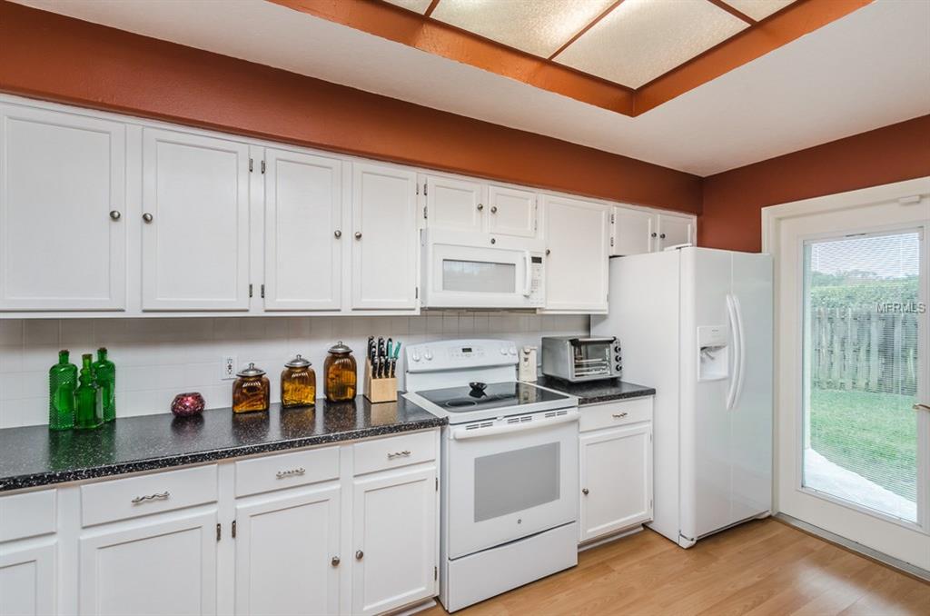 7041 SILVERWOOD DRIVE, NEW PORT RICHEY, Florida 34654, 3 Bedrooms Bedrooms, 3 Rooms Rooms,2 BathroomsBathrooms,Residential,For sale,SILVERWOOD,U7843945