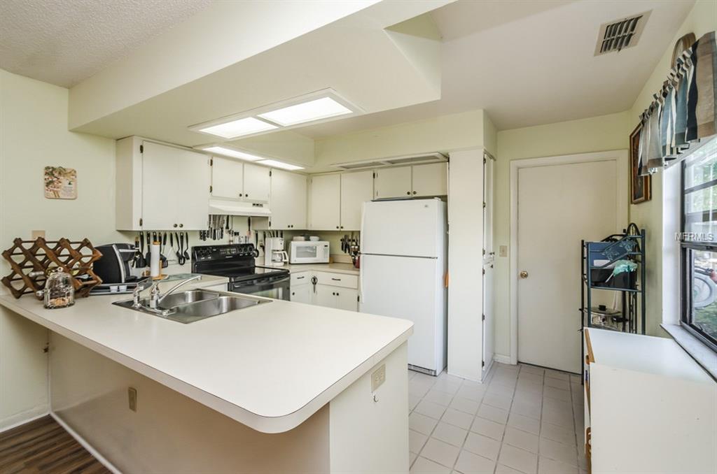 157 DARBY COURT, DUNEDIN, Florida 34698, 2 Bedrooms Bedrooms, 3 Rooms Rooms,2 BathroomsBathrooms,Residential,For sale,DARBY,U7846952