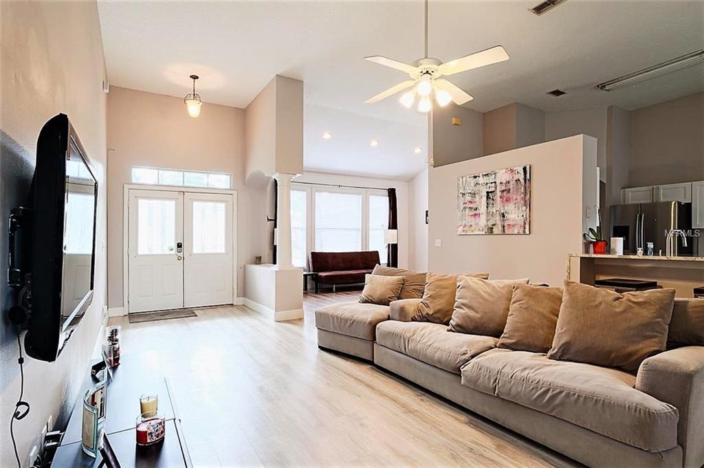 1043 SHIMMERING SAND DRIVE, OCOEE, Florida 34761, 3 Bedrooms Bedrooms, 6 Rooms Rooms,2 BathroomsBathrooms,Residential,For sale,SHIMMERING SAND,O5561598