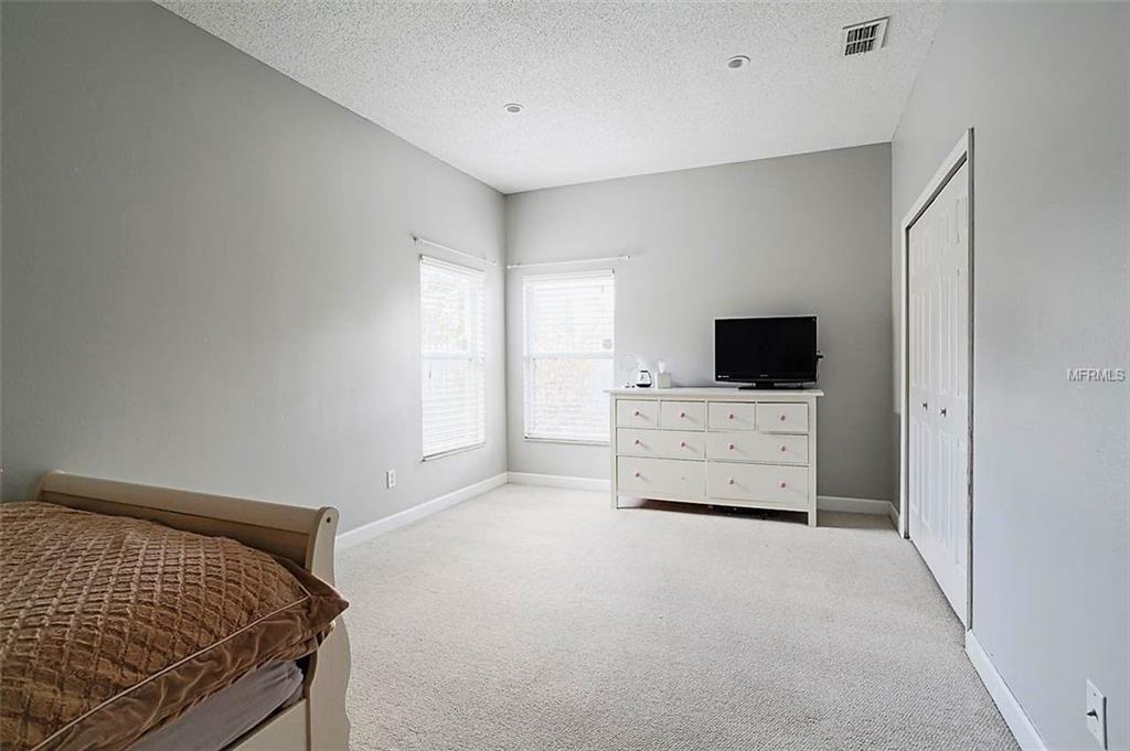 1043 SHIMMERING SAND DRIVE, OCOEE, Florida 34761, 3 Bedrooms Bedrooms, 6 Rooms Rooms,2 BathroomsBathrooms,Residential,For sale,SHIMMERING SAND,O5561598