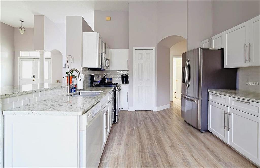 1043 SHIMMERING SAND DRIVE, OCOEE, Florida 34761, 3 Bedrooms Bedrooms, 6 Rooms Rooms,2 BathroomsBathrooms,Residential,For sale,SHIMMERING SAND,O5561598