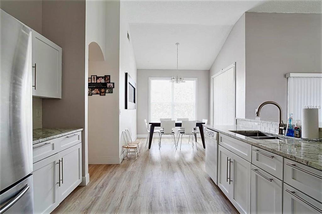 1043 SHIMMERING SAND DRIVE, OCOEE, Florida 34761, 3 Bedrooms Bedrooms, 6 Rooms Rooms,2 BathroomsBathrooms,Residential,For sale,SHIMMERING SAND,O5561598