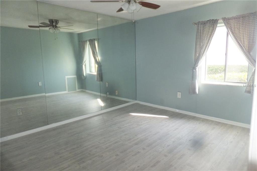 11566 7TH LANE N, ST PETERSBURG, Florida 33716, 1 Bedroom Bedrooms, 4 Rooms Rooms,1 BathroomBathrooms,Residential,For sale,7TH,T2928322