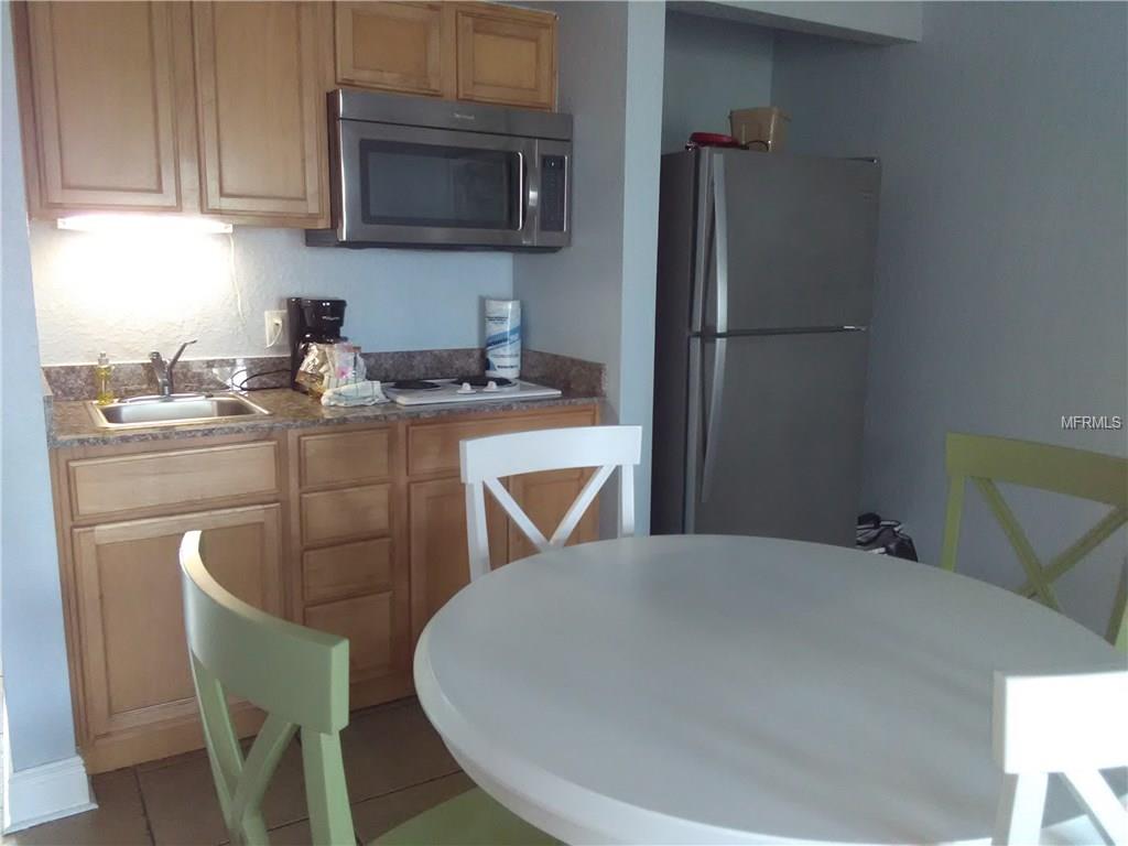 1420 BAYSHORE BOULEVARD, DUNEDIN, Florida 34698, 1 Bedroom Bedrooms, 3 Rooms Rooms,1 BathroomBathrooms,Residential,For sale,BAYSHORE,U7847601