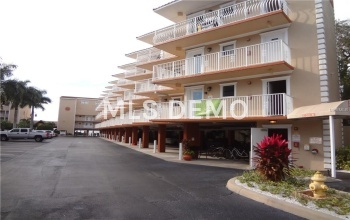 1420 BAYSHORE BOULEVARD, DUNEDIN, Florida 34698, 1 Bedroom Bedrooms, 3 Rooms Rooms,1 BathroomBathrooms,Residential,For sale,BAYSHORE,U7847601