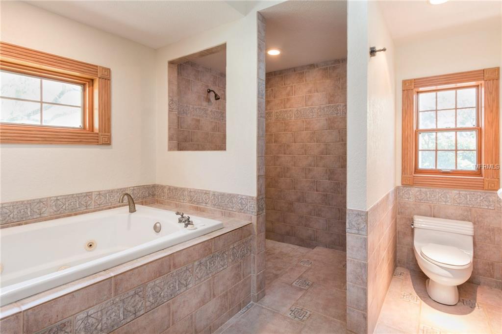 7926 HARWOOD ROAD, LARGO, Florida 33777, 5 Bedrooms Bedrooms, 3 Rooms Rooms,2 BathroomsBathrooms,Residential,For sale,HARWOOD,U7828984