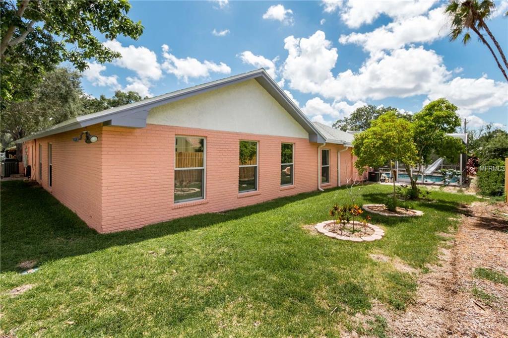 7926 HARWOOD ROAD, LARGO, Florida 33777, 5 Bedrooms Bedrooms, 3 Rooms Rooms,2 BathroomsBathrooms,Residential,For sale,HARWOOD,U7828984