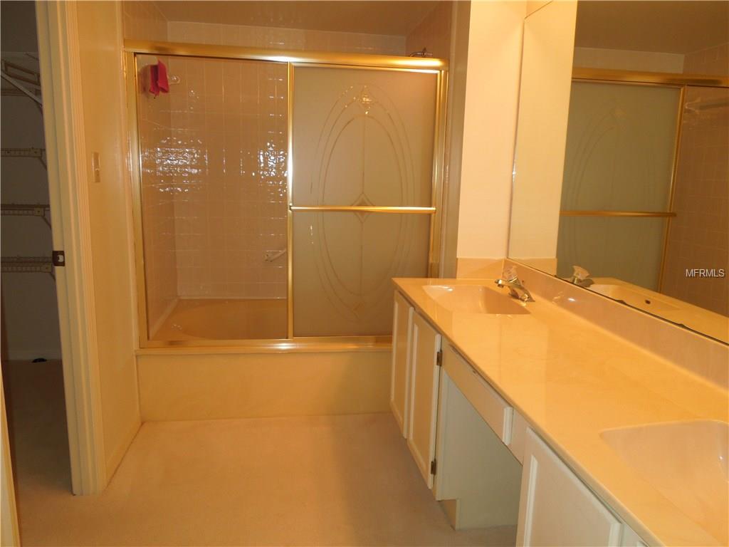 206 QUAYSIDE CIRCLE, MAITLAND, Florida 32751, 2 Bedrooms Bedrooms, 5 Rooms Rooms,2 BathroomsBathrooms,Residential,For sale,QUAYSIDE,O5541433