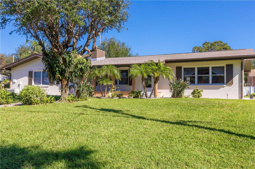 6595 EVERGREEN AVENUE, SEMINOLE, Florida 33772, 2 Bedrooms Bedrooms, 6 Rooms Rooms,2 BathroomsBathrooms,Residential,For sale,EVERGREEN,U7839118