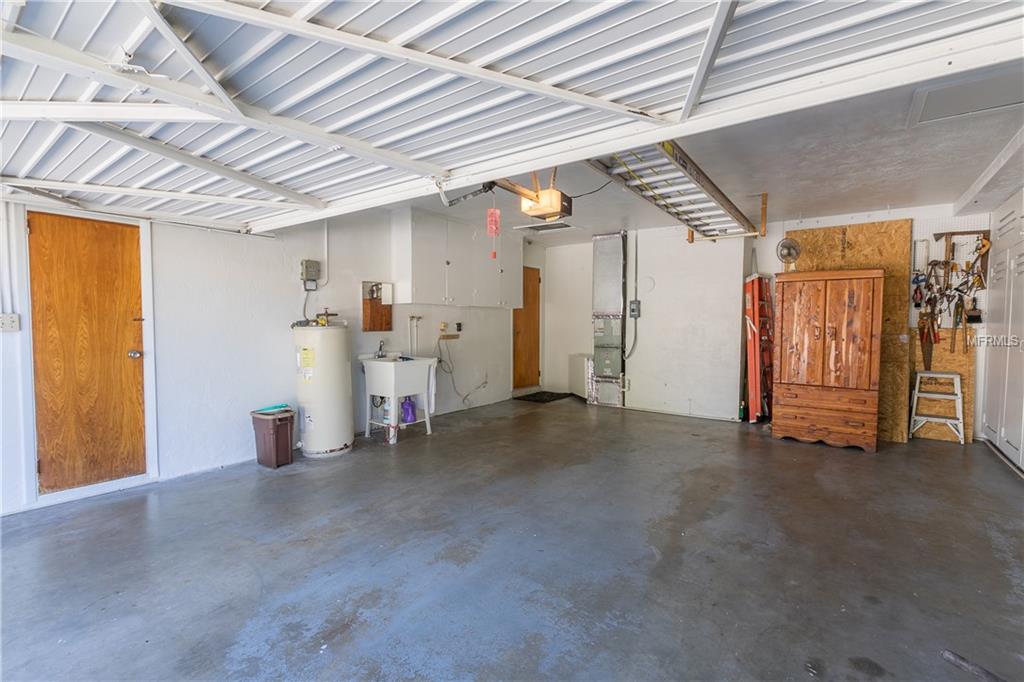 6595 EVERGREEN AVENUE, SEMINOLE, Florida 33772, 2 Bedrooms Bedrooms, 6 Rooms Rooms,2 BathroomsBathrooms,Residential,For sale,EVERGREEN,U7839118