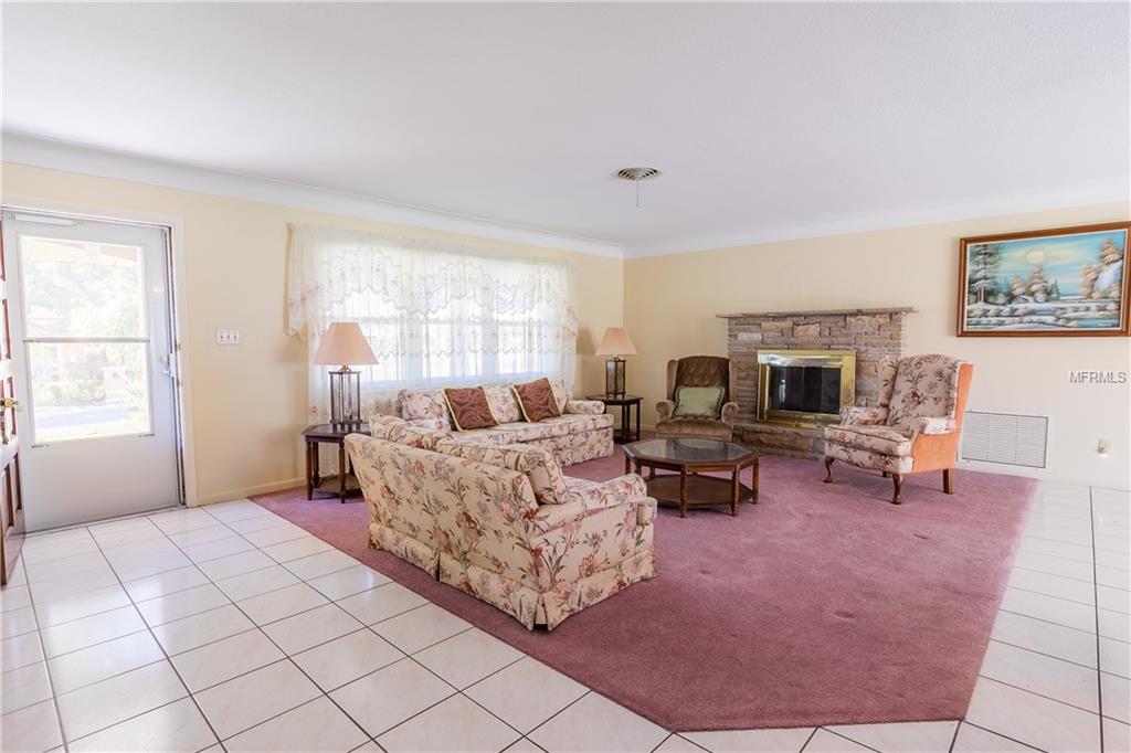 6595 EVERGREEN AVENUE, SEMINOLE, Florida 33772, 2 Bedrooms Bedrooms, 6 Rooms Rooms,2 BathroomsBathrooms,Residential,For sale,EVERGREEN,U7839118