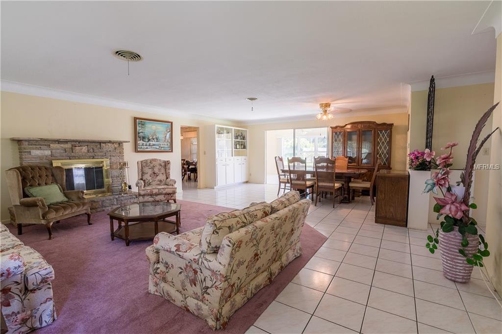 6595 EVERGREEN AVENUE, SEMINOLE, Florida 33772, 2 Bedrooms Bedrooms, 6 Rooms Rooms,2 BathroomsBathrooms,Residential,For sale,EVERGREEN,U7839118