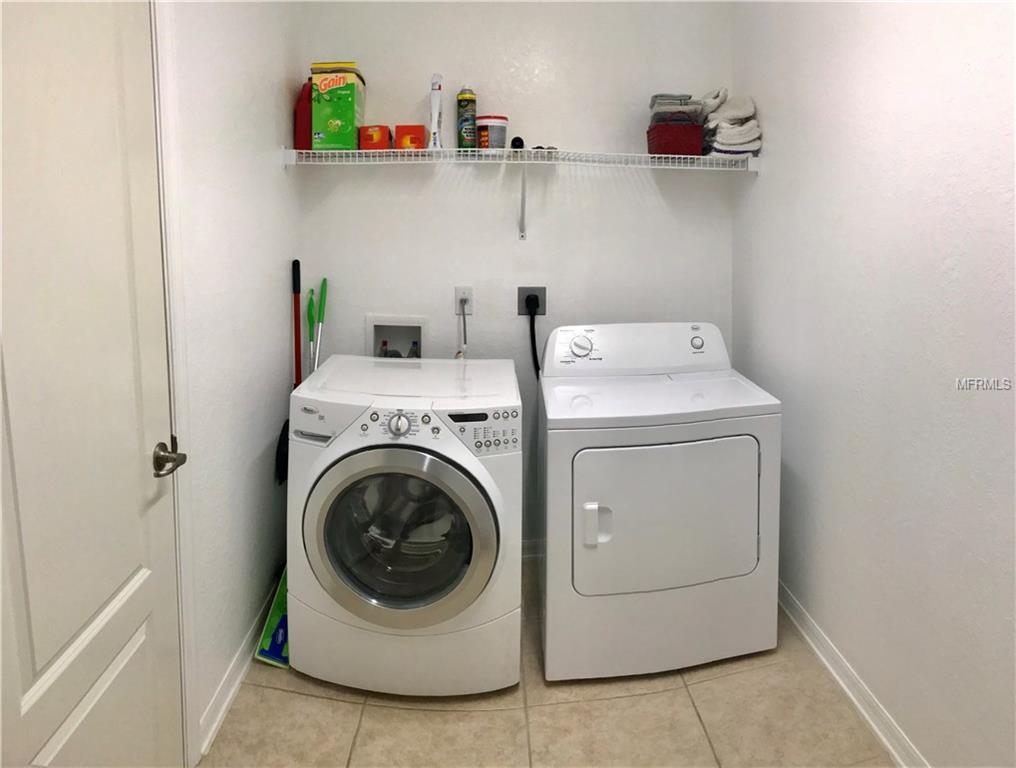 1570 DOVES VIEW CIRCLE, AUBURNDALE, Florida 33823, 4 Bedrooms Bedrooms, 8 Rooms Rooms,2 BathroomsBathrooms,Residential,For sale,DOVES VIEW,P4718874