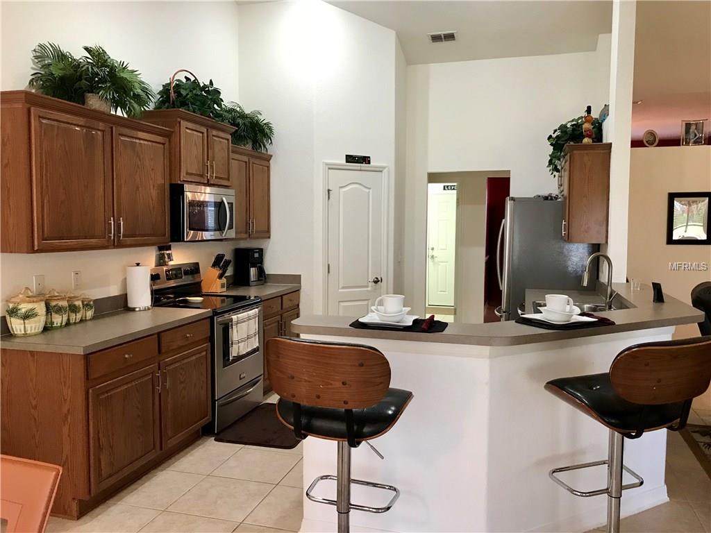 1570 DOVES VIEW CIRCLE, AUBURNDALE, Florida 33823, 4 Bedrooms Bedrooms, 8 Rooms Rooms,2 BathroomsBathrooms,Residential,For sale,DOVES VIEW,P4718874