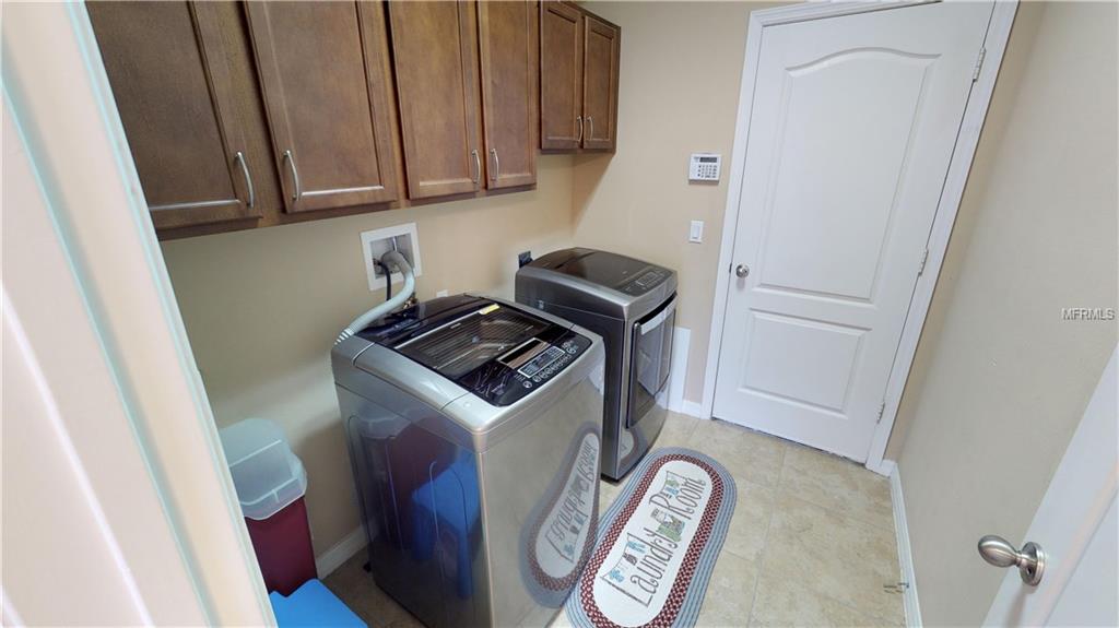 12016 DEER PATH WAY, ORLANDO, Florida 32832, 5 Bedrooms Bedrooms, 7 Rooms Rooms,3 BathroomsBathrooms,Residential,For sale,DEER PATH,O5560079