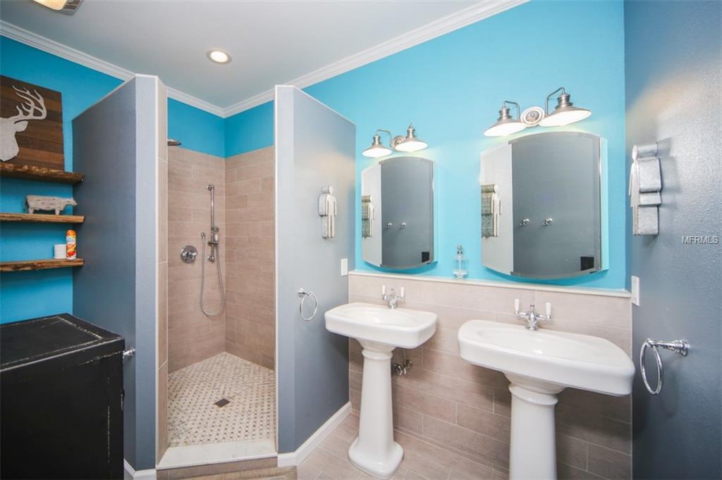 14045 MOSSY HAMMOCK LANE, MYAKKA CITY, Florida 34251, 3 Bedrooms Bedrooms, 6 Rooms Rooms,2 BathroomsBathrooms,Residential,For sale,MOSSY HAMMOCK,A4210030