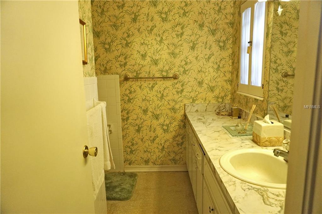 6008 FAIRWAY DRIVE, RIDGE MANOR, Florida 33523, 3 Bedrooms Bedrooms, 8 Rooms Rooms,2 BathroomsBathrooms,Residential,For sale,FAIRWAY,T2928566