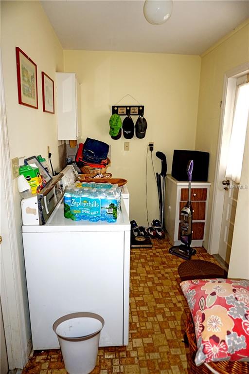 6008 FAIRWAY DRIVE, RIDGE MANOR, Florida 33523, 3 Bedrooms Bedrooms, 8 Rooms Rooms,2 BathroomsBathrooms,Residential,For sale,FAIRWAY,T2928566