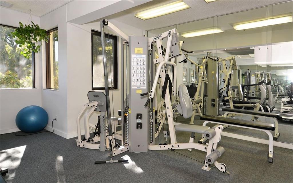 1930 HARBOURSIDE DRIVE, LONGBOAT KEY, Florida 34228, 2 Bedrooms Bedrooms, 4 Rooms Rooms,2 BathroomsBathrooms,Residential,For sale,HARBOURSIDE,A4196719