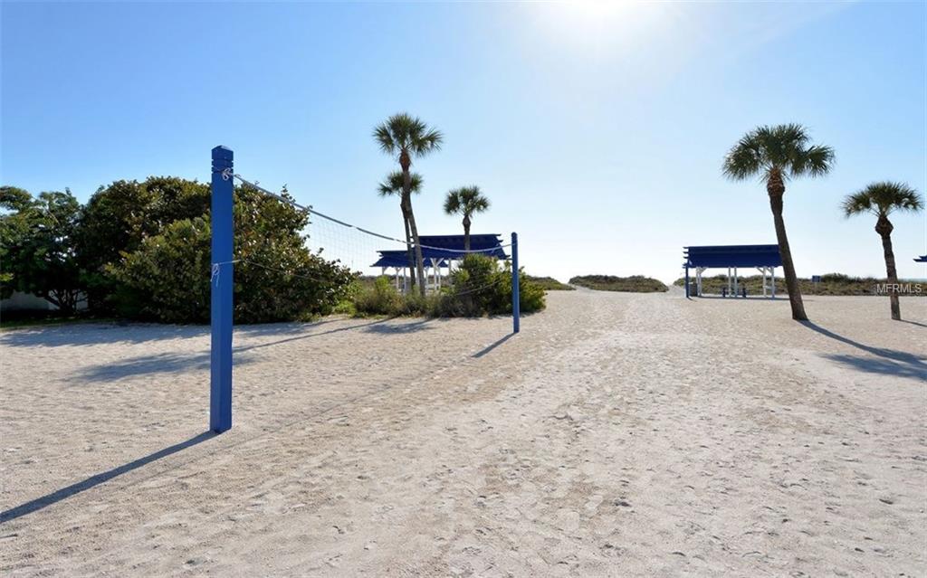 1930 HARBOURSIDE DRIVE, LONGBOAT KEY, Florida 34228, 2 Bedrooms Bedrooms, 4 Rooms Rooms,2 BathroomsBathrooms,Residential,For sale,HARBOURSIDE,A4196719