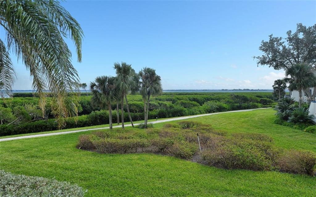 1930 HARBOURSIDE DRIVE, LONGBOAT KEY, Florida 34228, 2 Bedrooms Bedrooms, 4 Rooms Rooms,2 BathroomsBathrooms,Residential,For sale,HARBOURSIDE,A4196719
